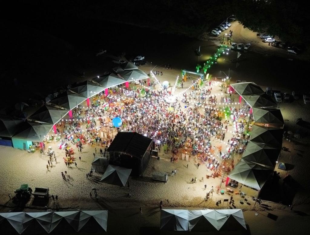 Luau na Praia do Encanto 2023 é realizado com sucesso de público até o amanhecer